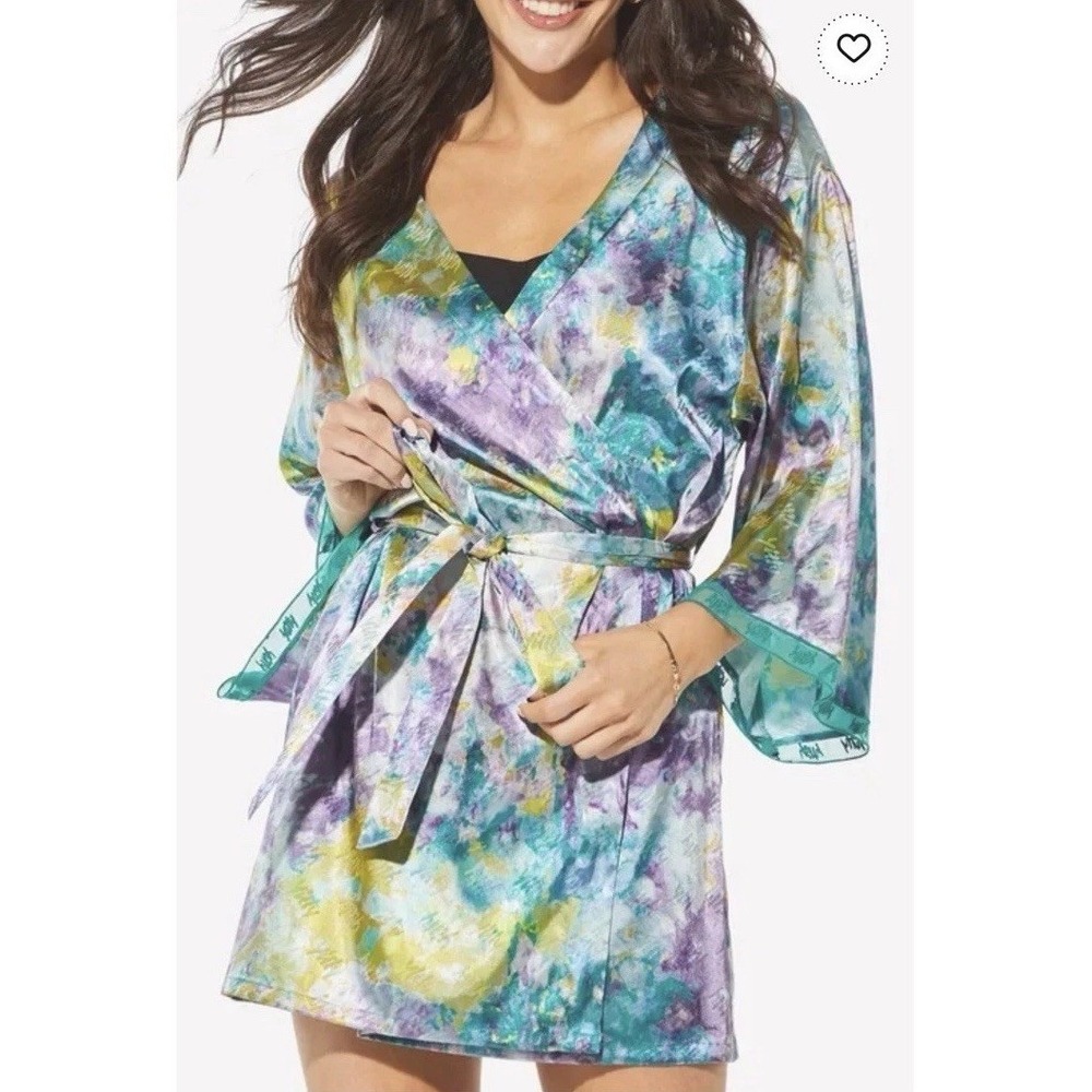 Yitty Robe &‎ Cami Top Set 1X Satin Pretty Mini Deep Sea Watercolor Handkerchief